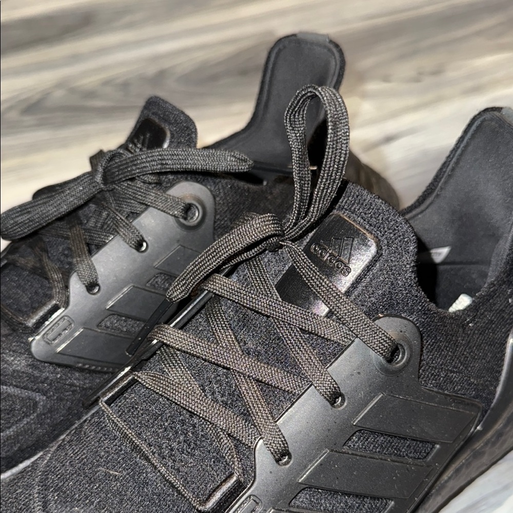 Adidas Black Sneakers Modern Athletic Design View 2